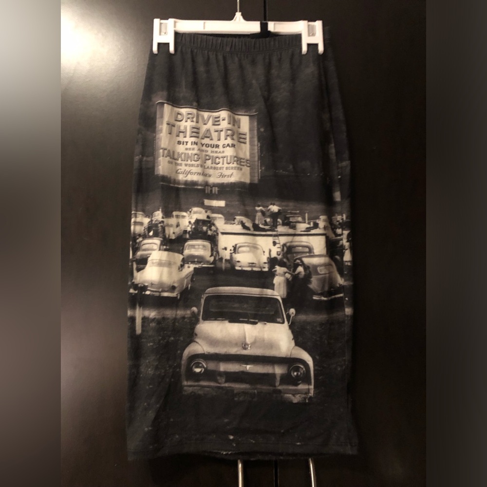 body on skirt with vintage drive-in- topshop 🖤